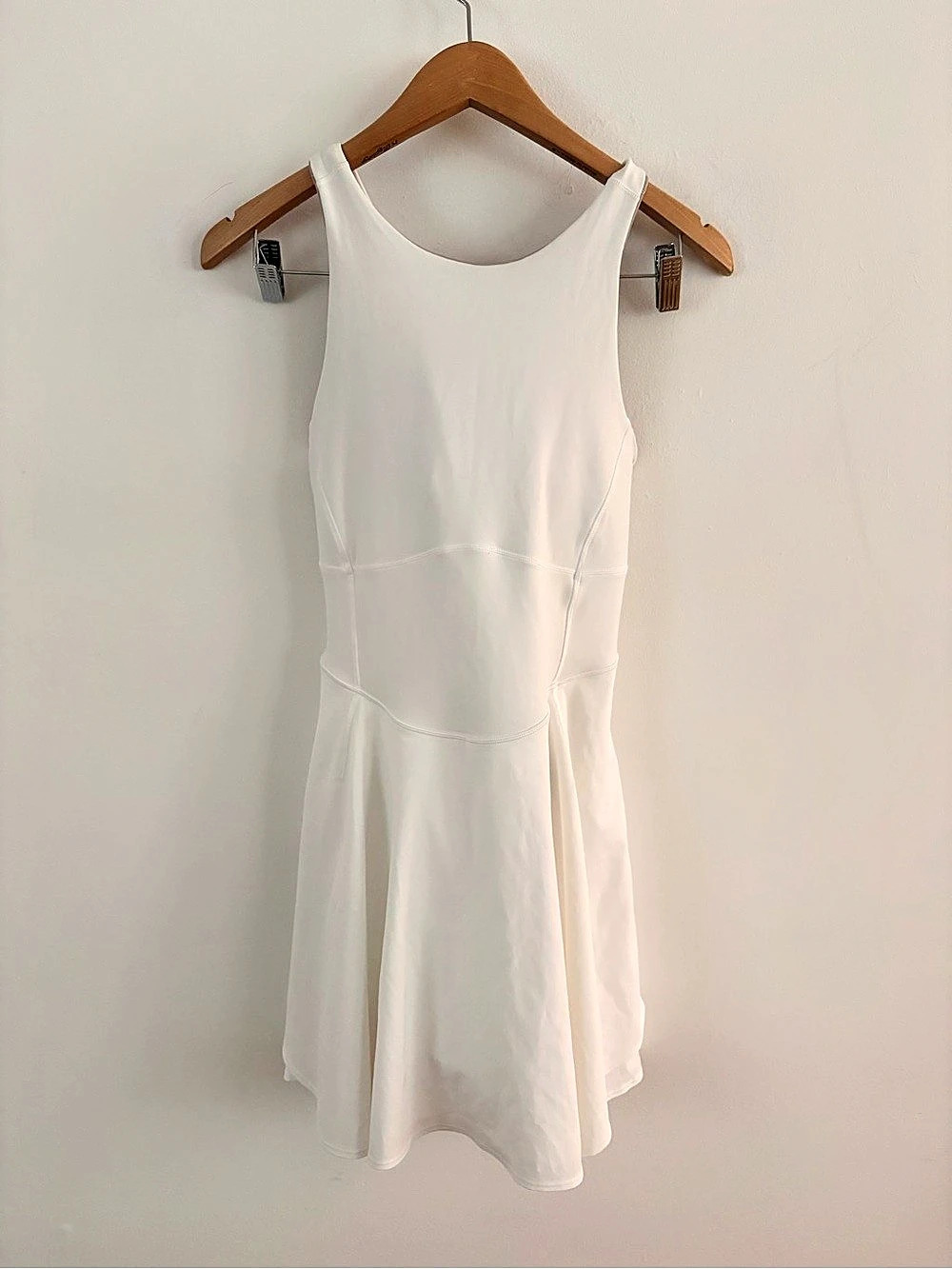 Lululemon Scoop-Neck Cutout Tennis Dress White Mini Dress Size 6 Like New